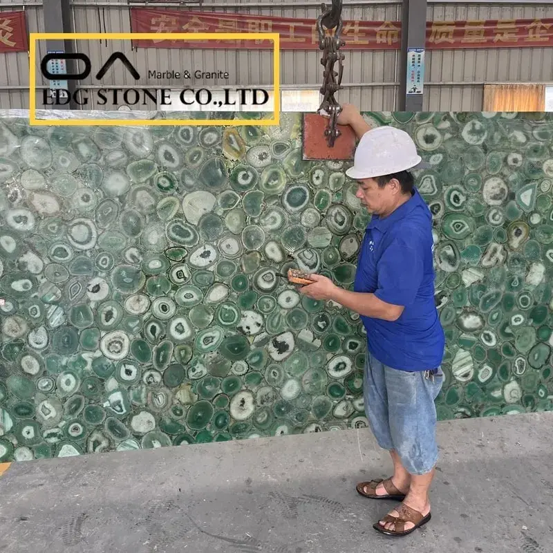 what does agate look like