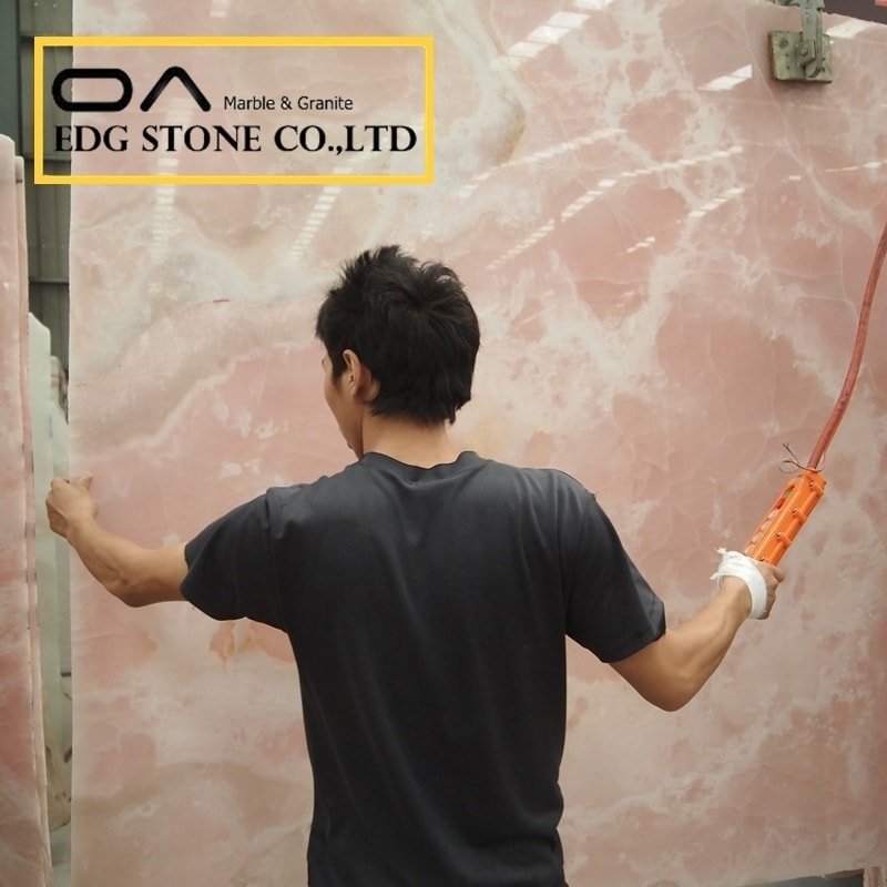 difference between onyx and marble
