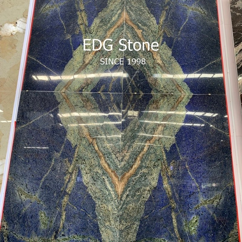 luxury stone veneer