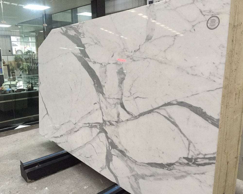 Calacatta marble wholesale price per slab