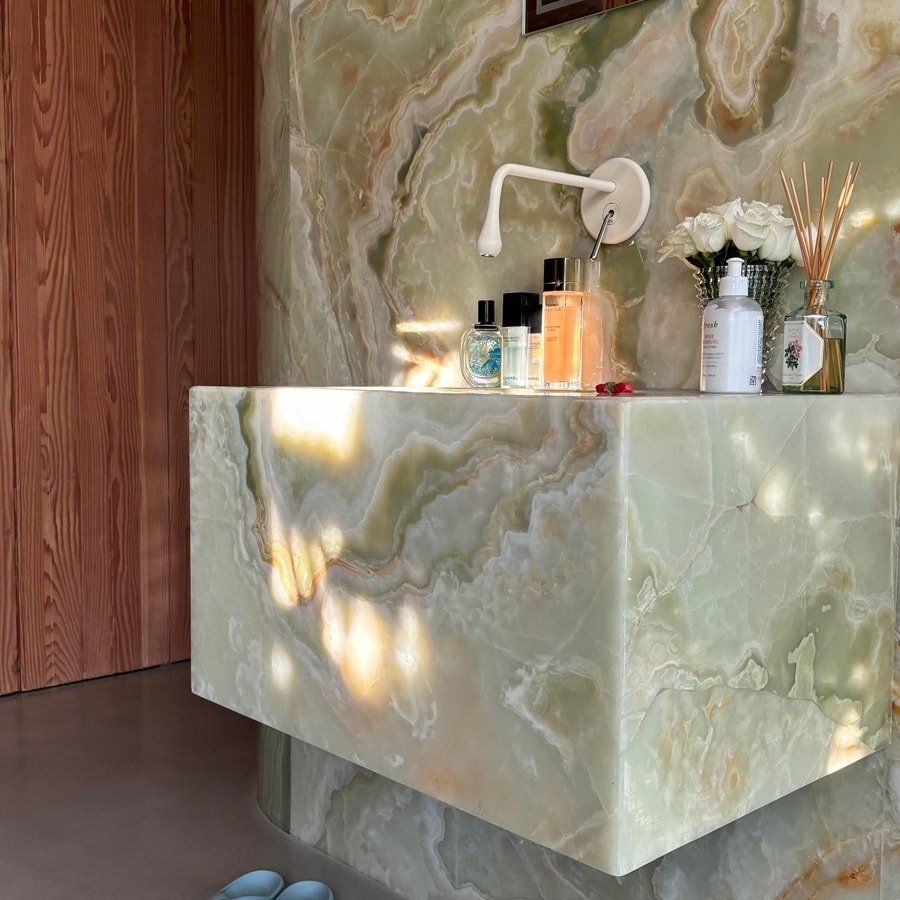 Onyx vanity top colors