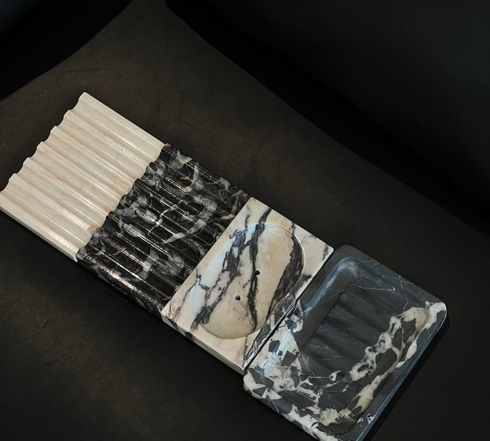 integrated soap dish