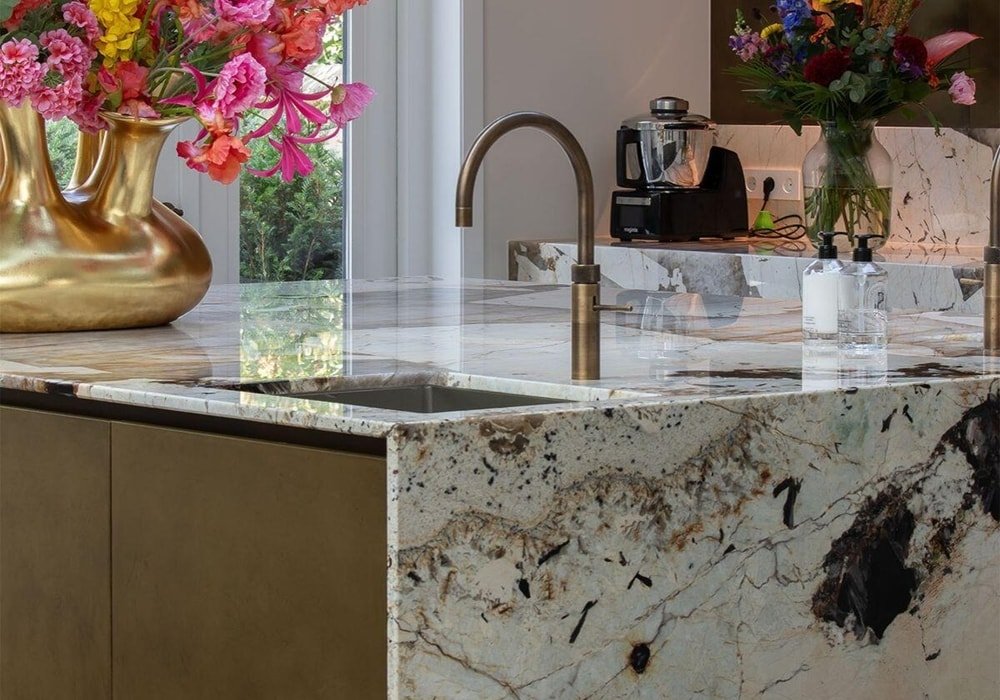 quartzite countertops cost