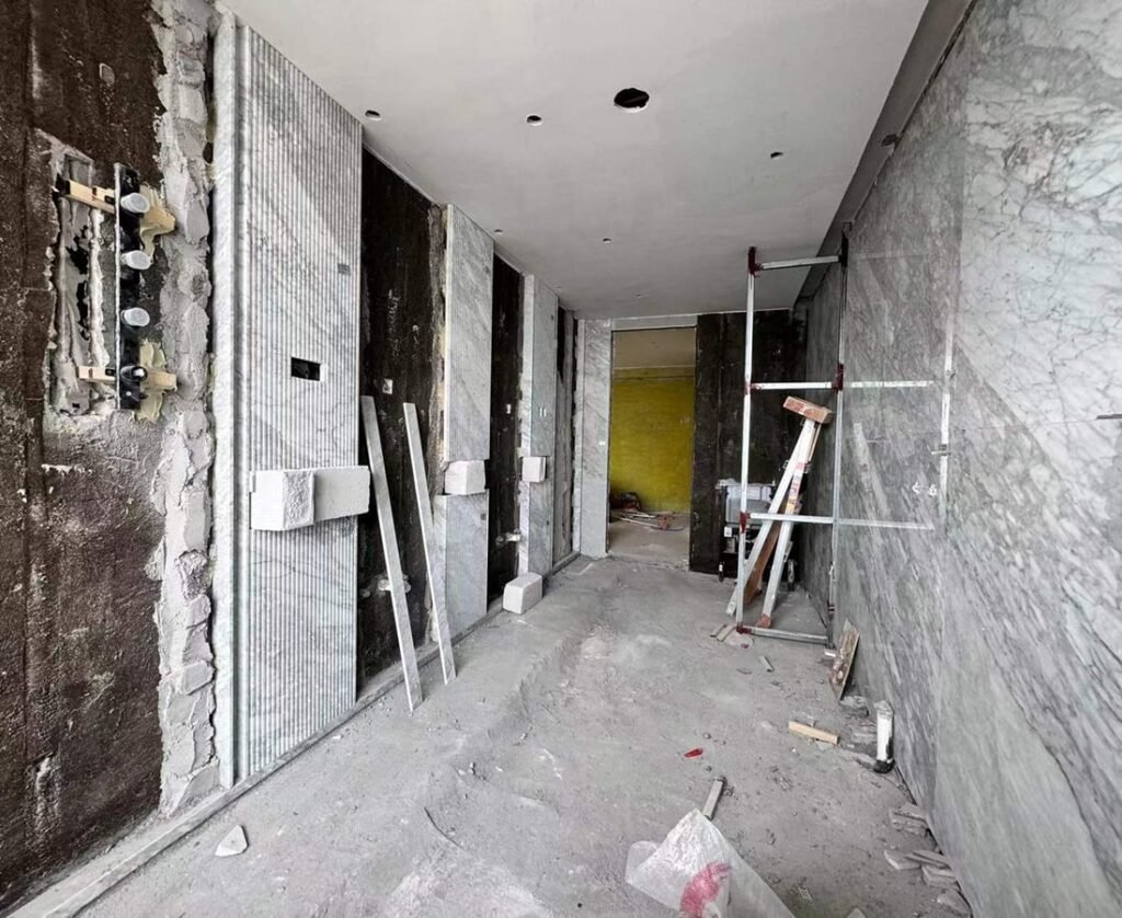 Carrara marble for hotel lobbies