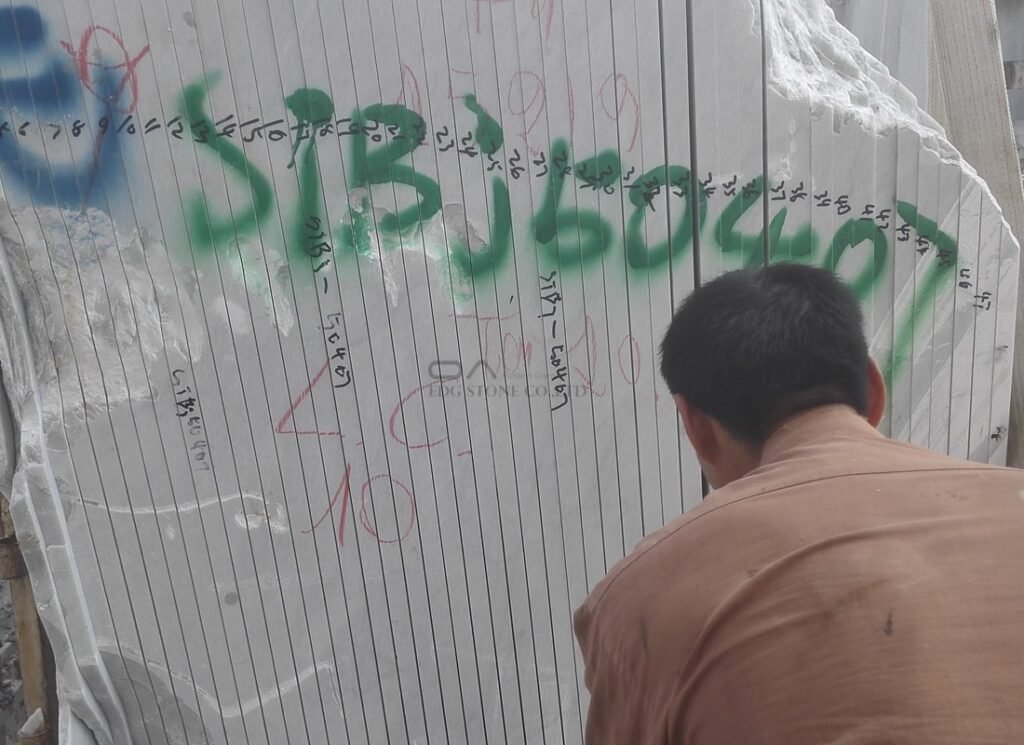 Carrara marble slab size