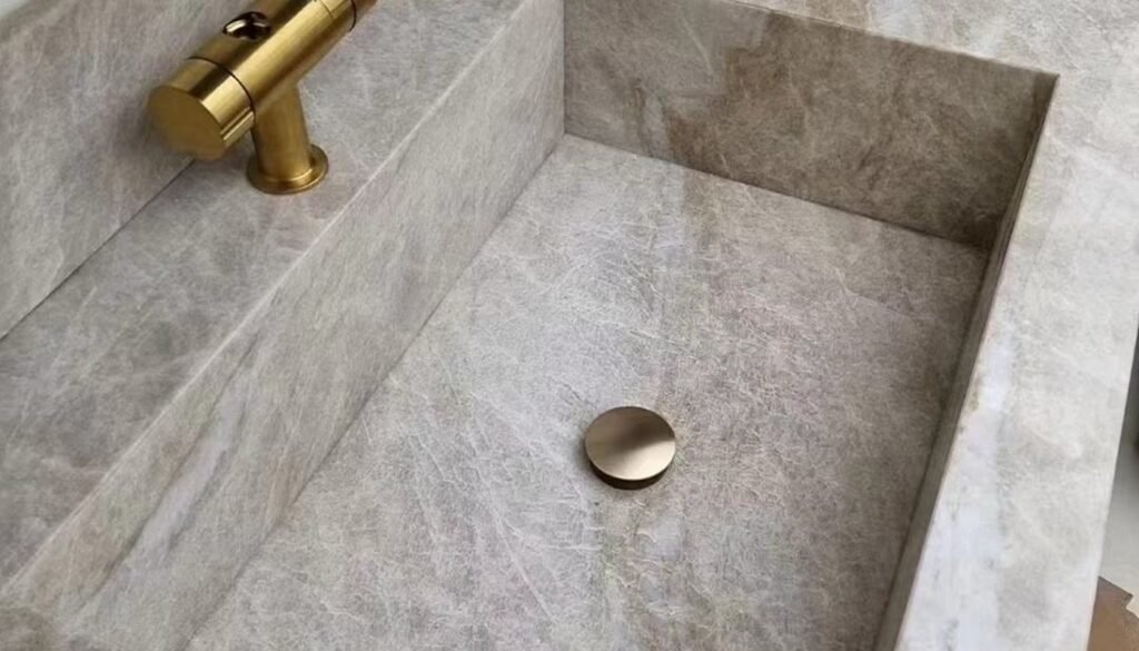 quartzite logistics