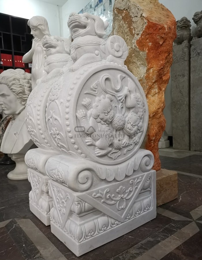 Art gallery collections