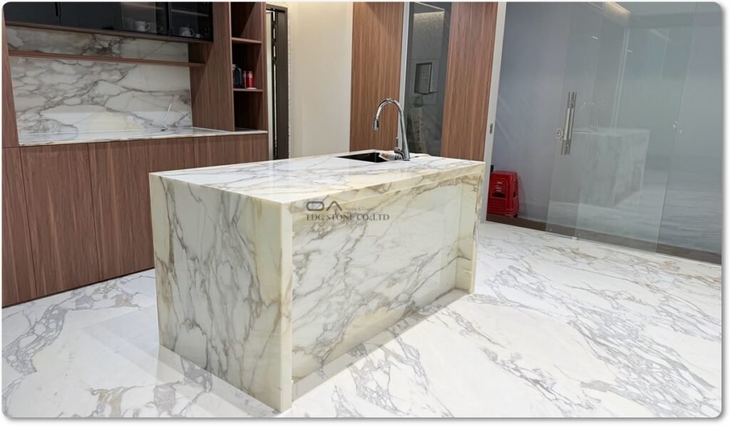 Calacatta Marble vs Carrara Marble