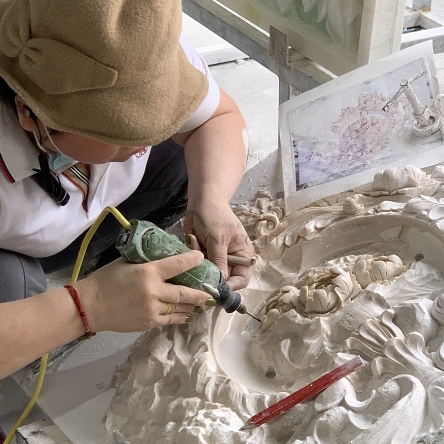 Hand Carving​