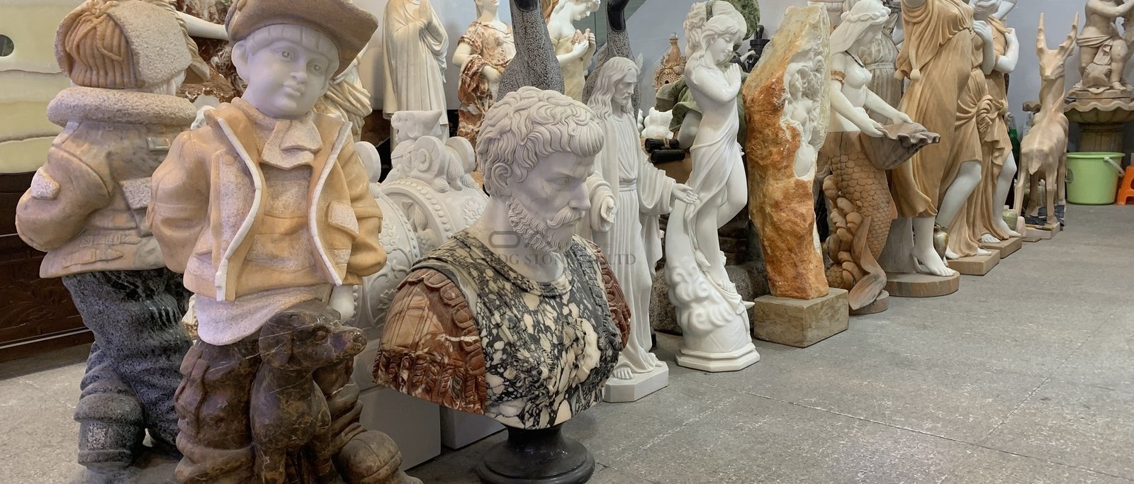 Stone Handicrafts & Gifts Manufacturer