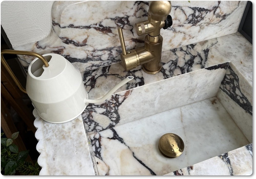 viola calacatta marble sink