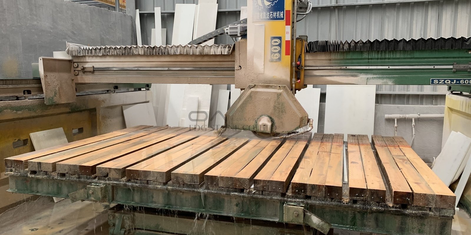 Nano Glass Stone Manufacturer