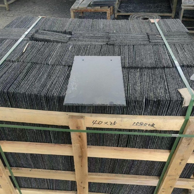 Slate roof tiles (75)