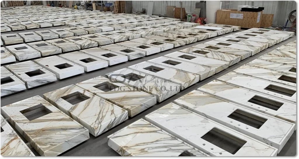 Carrara marble vs Calacatta marble