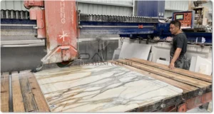 Carrara marble vs Calacatta marble