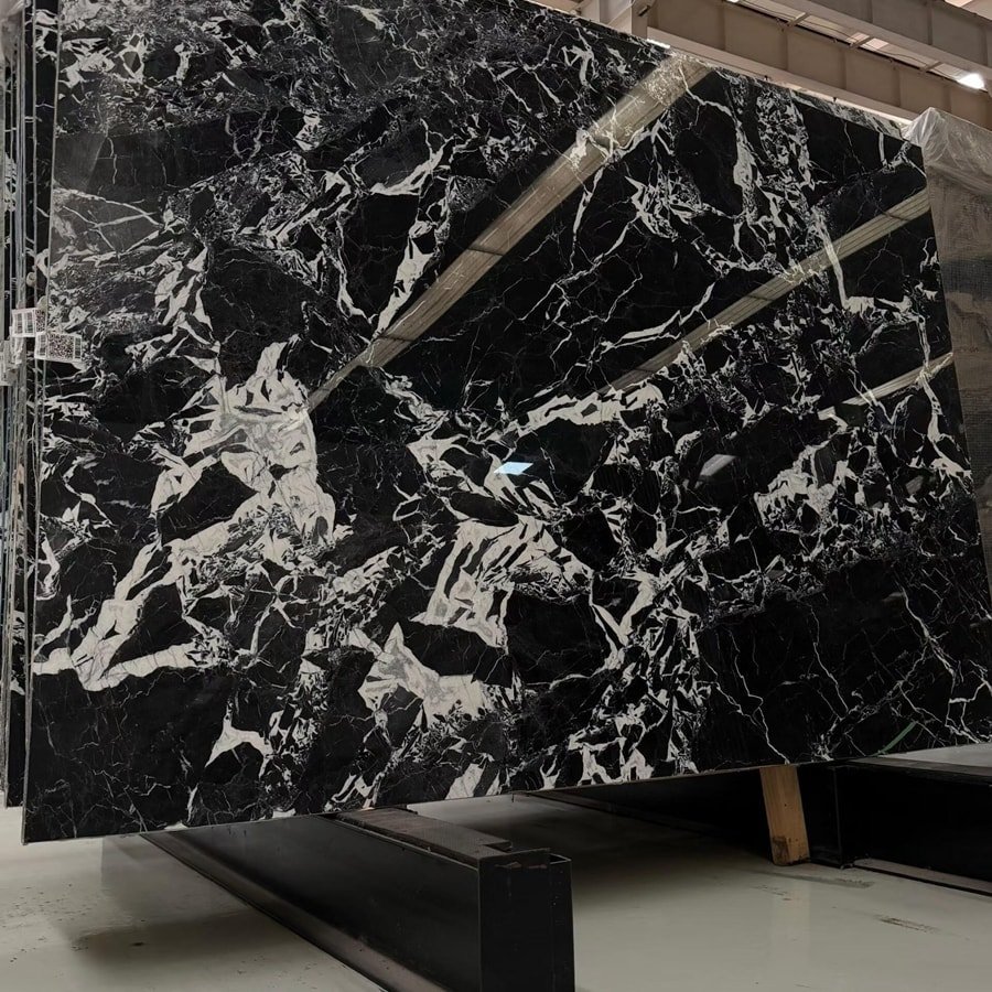 Grand Antique Black Marble